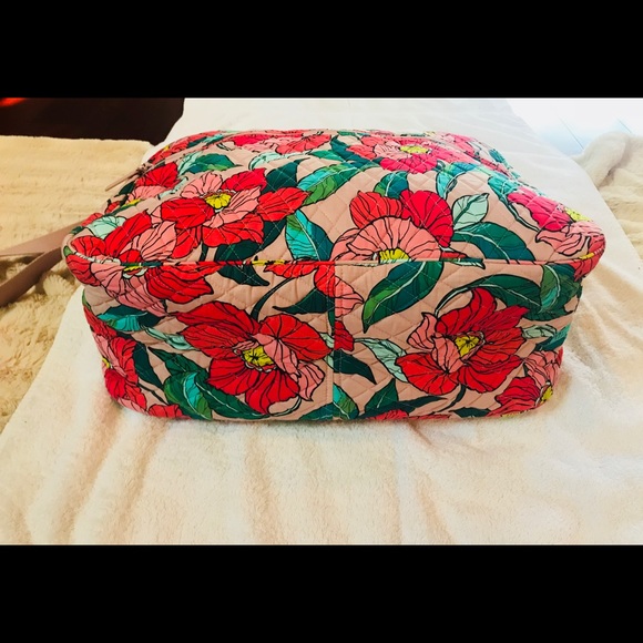 NWT Vera Bradley duffel bag - Picture 4 of 8